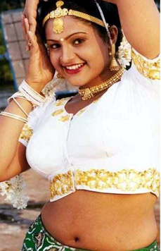 Heavy beauty Raasi plans comeback