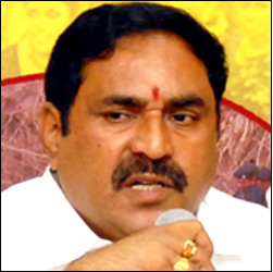 Errabelli slams KCR for anti-Naidu campaign