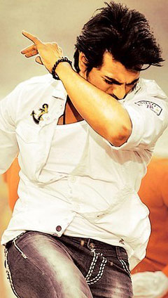 Ramcharan made to copy Junior NTR