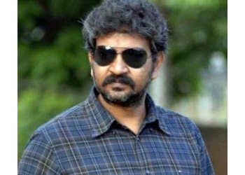 Rajamouli to Surpass those Heroes