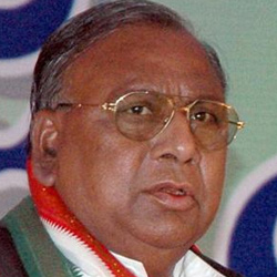 Jagan tried to encash upon his father's death: VHR