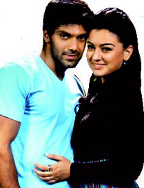Hero gets Steamy with Anjali & Hansika