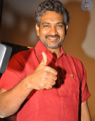 Rajamouli Starts Behaving like Shankar