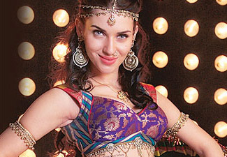 Hot Babe 'Naram Naligipoyindi' @ Pawan