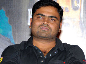 'Yevadu' Director Disappointed