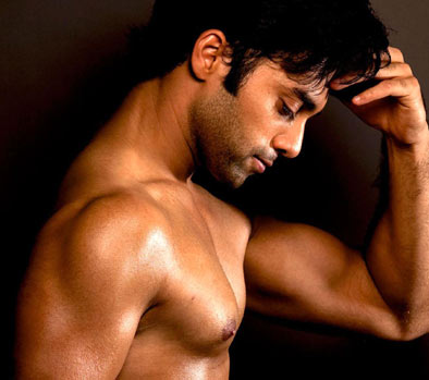 Finally, Six Packs in NTR Film