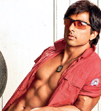 Sonu Sood's fearful Snaky Acts