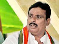 Danam praises Botsa as Congress party's 'Ratha Sarathi'