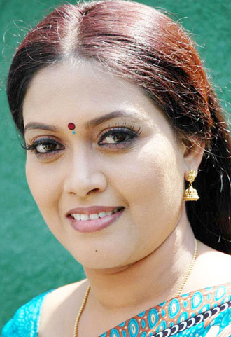 Telugu Heroine Caught Dirty On TV