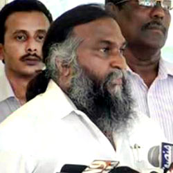 Jagga Reddy condemns TRS bandh call