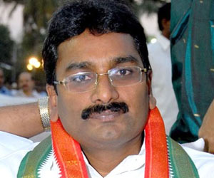 Kondru comes to CM's defence