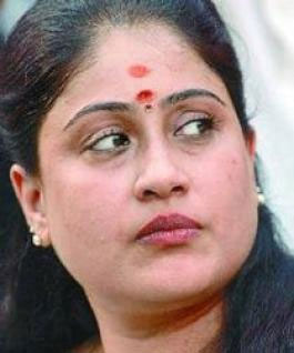 Vijayashanthi's Lies in Newspaper's Interview?