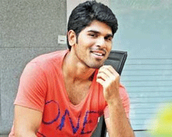 Allu Sirish's Predictions on 'Yevad' n 'AD'!