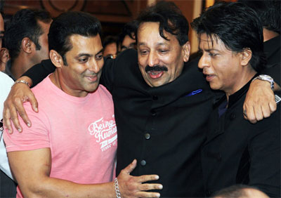 Aamir Pleased with Sallu, SRK Friendship