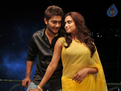 Romantic Movie Competes with 'AD'!