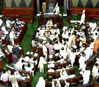12 Seemandhra MPs suspended from Lok Sabha 