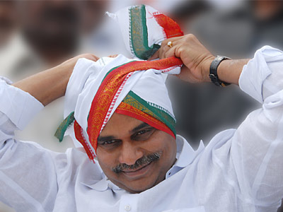 Congress party pays tributes to YSR