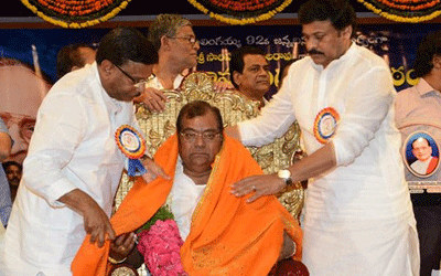 Kota Honoured with Allu Ramalingaiah Award