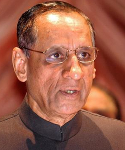 Governor meets Sonia, GoM members