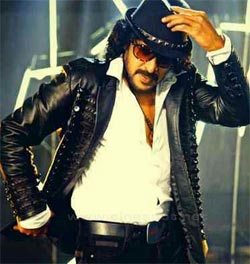Super Star Using Power Star