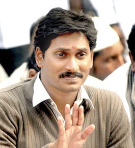 Jagan demands immediate relief to farmers