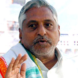 Jeevan Reddy condemns TDP's criticism on Digvijay