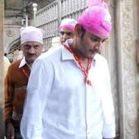 Mahesh Babu Takes Blessings at Ajmer Dargah