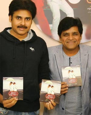 Pawan Kalyan Friendly Gesture