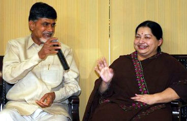 Naidu meets Jayalalitha over T-issue