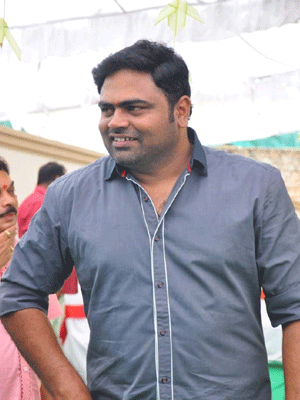 Yevadu Director's Multi-Starrer for a Hat-Trick?