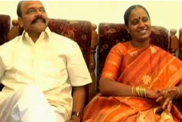 Konda Surekha, Murali joins TRS