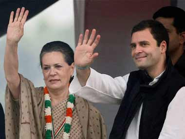 Sonia, Rahul to tour seven districts of Telangana