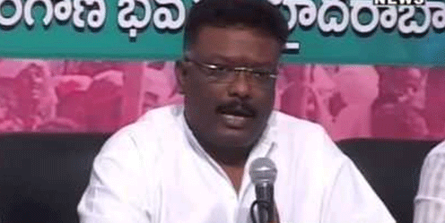 Chiranjeevi Behind Shravan Joining Congress?