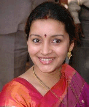 Renu Desai's Support to Pawan