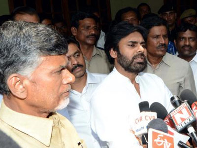 Only Babu can develop Seemandhra: Pawan