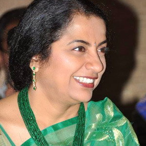 Suhasini Young Looks