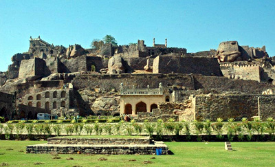 Top officials visit Golconda Fort for I-Day arrangements