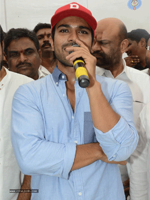 It's Ram Charan's Retort to That Hero!