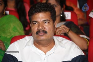 Why Shankar at 'Aagadu'?