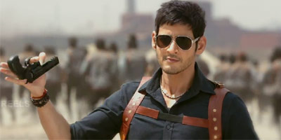 Mahesh Takes off Shirt, True or False?