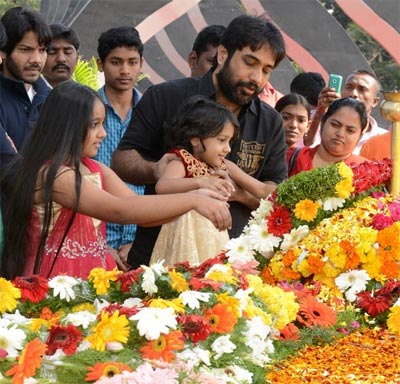 Chowdary Prays NTR for 'Rey' Release