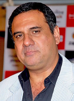 Boman Irani for Ravi Teja's Film!