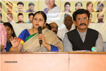 Jayasudha Tries to Gain with Controversy?
