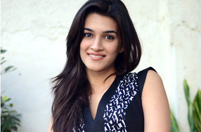 Kriti Lambastes Radhika's Claims on TFI