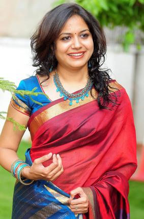 Beautiful Lady Singer in Mahesh's Film!