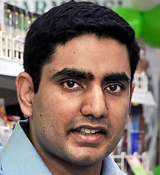 Lokesh Buys Ticket to Meet Obama!