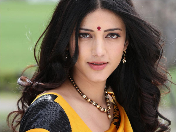 Shruthi Haasan Croons for Him!