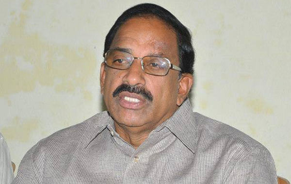 Naidu is creating enmity among Telugus: Tummala