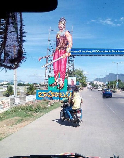 'Baahubali' Mania in Tirupathi
