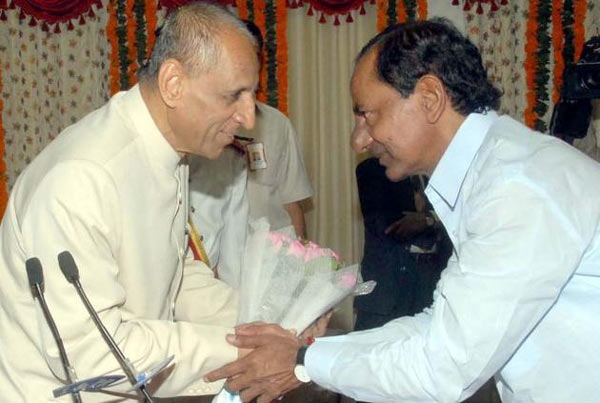 KCR meets Governor over 'Cash for Vote' case